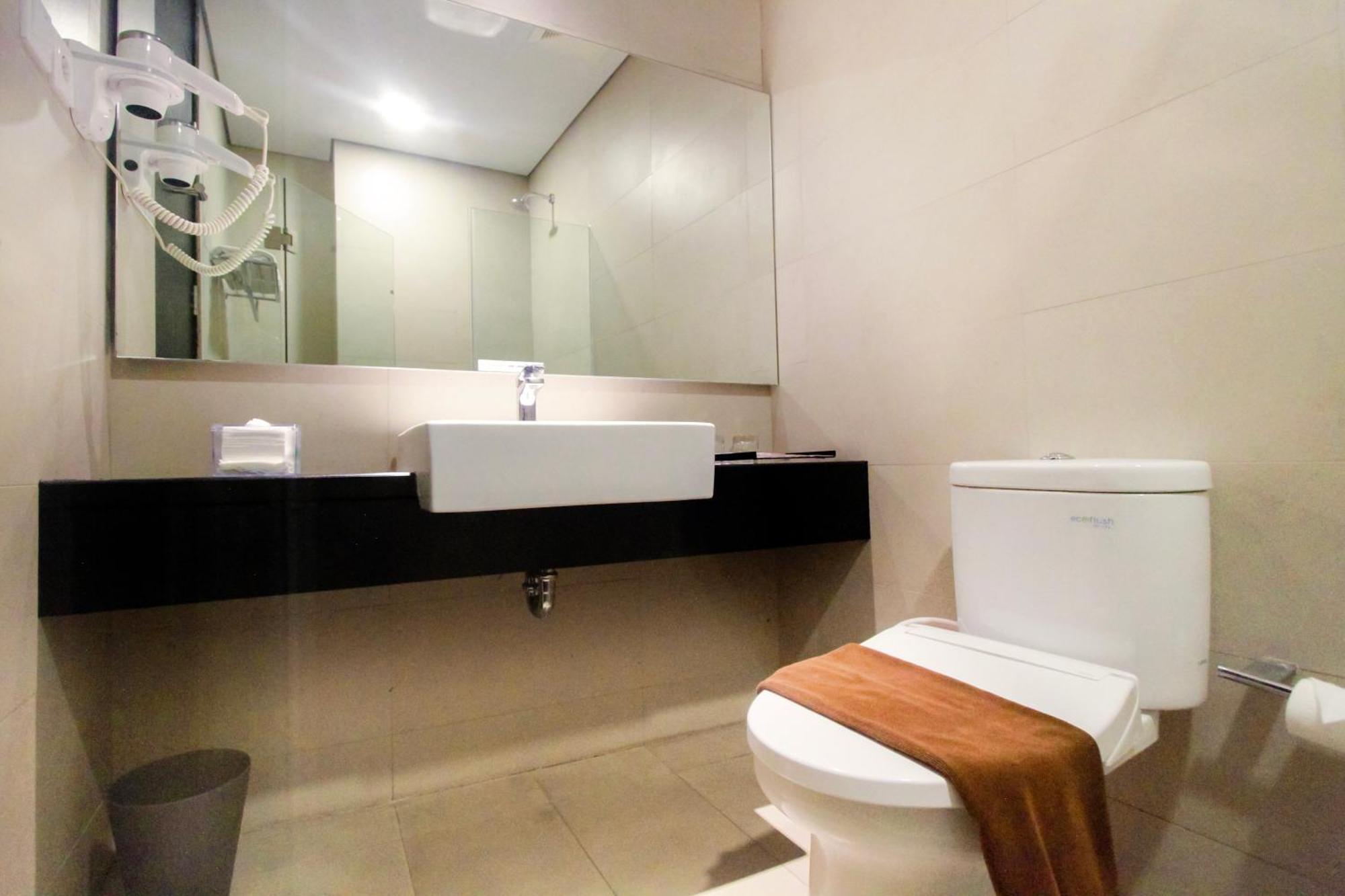 Hotel Aviary Bintaro Serpong Exterior foto