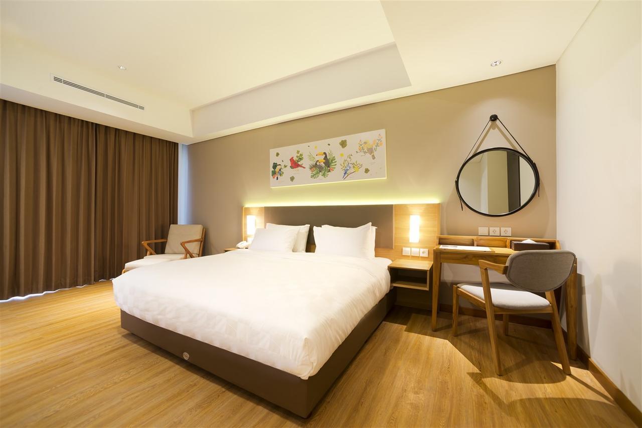 Hotel Aviary Bintaro Serpong Exterior foto